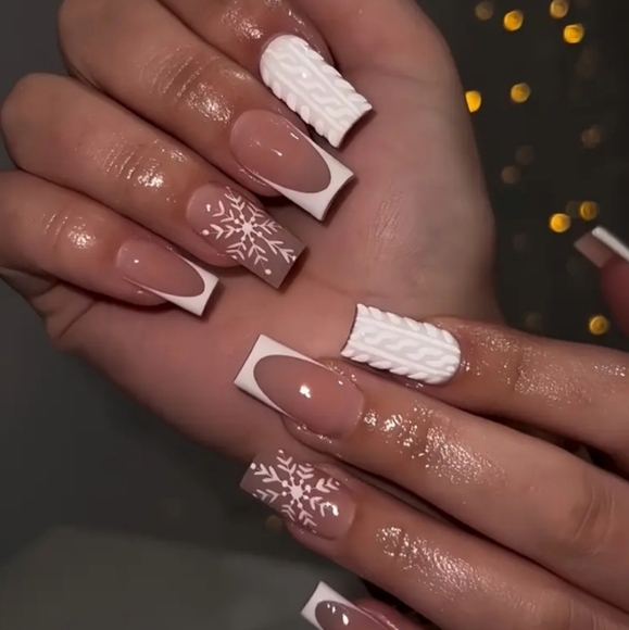 24 Pieces Fake Press On Nails - Picture 4 of 4